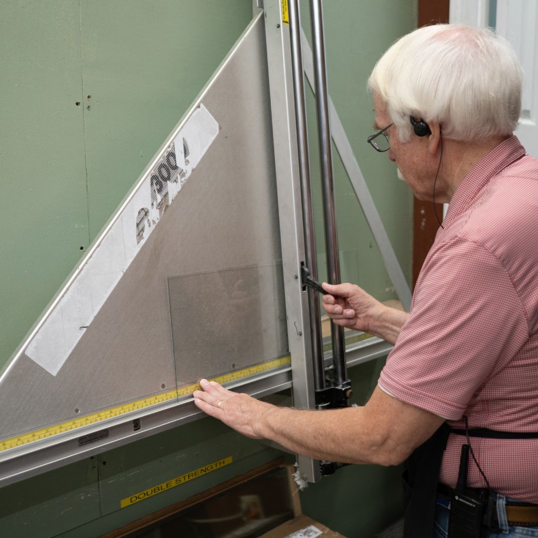 Glass Cutting & Plexiglass